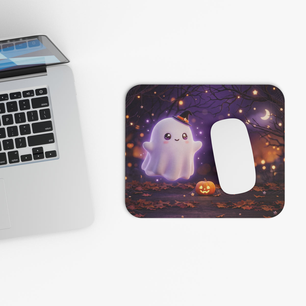 Cute Halloween Ghost Mouse Pad — Kawaii Spooky Night Desk Mat with Pumpkin