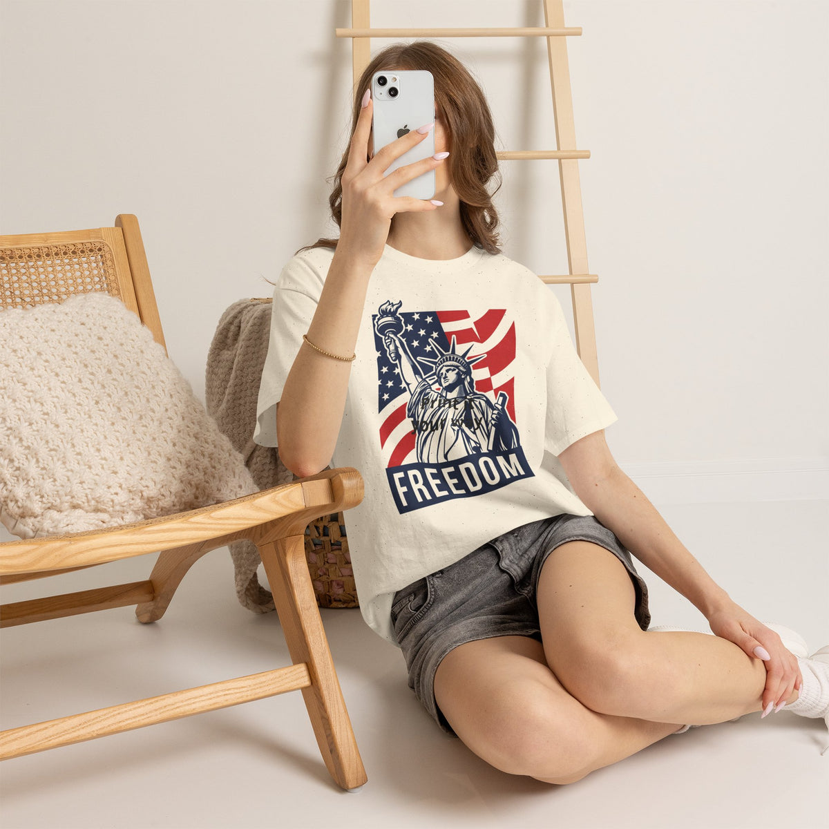 Freedom Statue T-Shirt — Patriotic USA Flag Tee (Statue of Liberty Design)