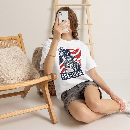 Freedom Statue T-Shirt — Patriotic USA Flag Tee (Statue of Liberty Design)
